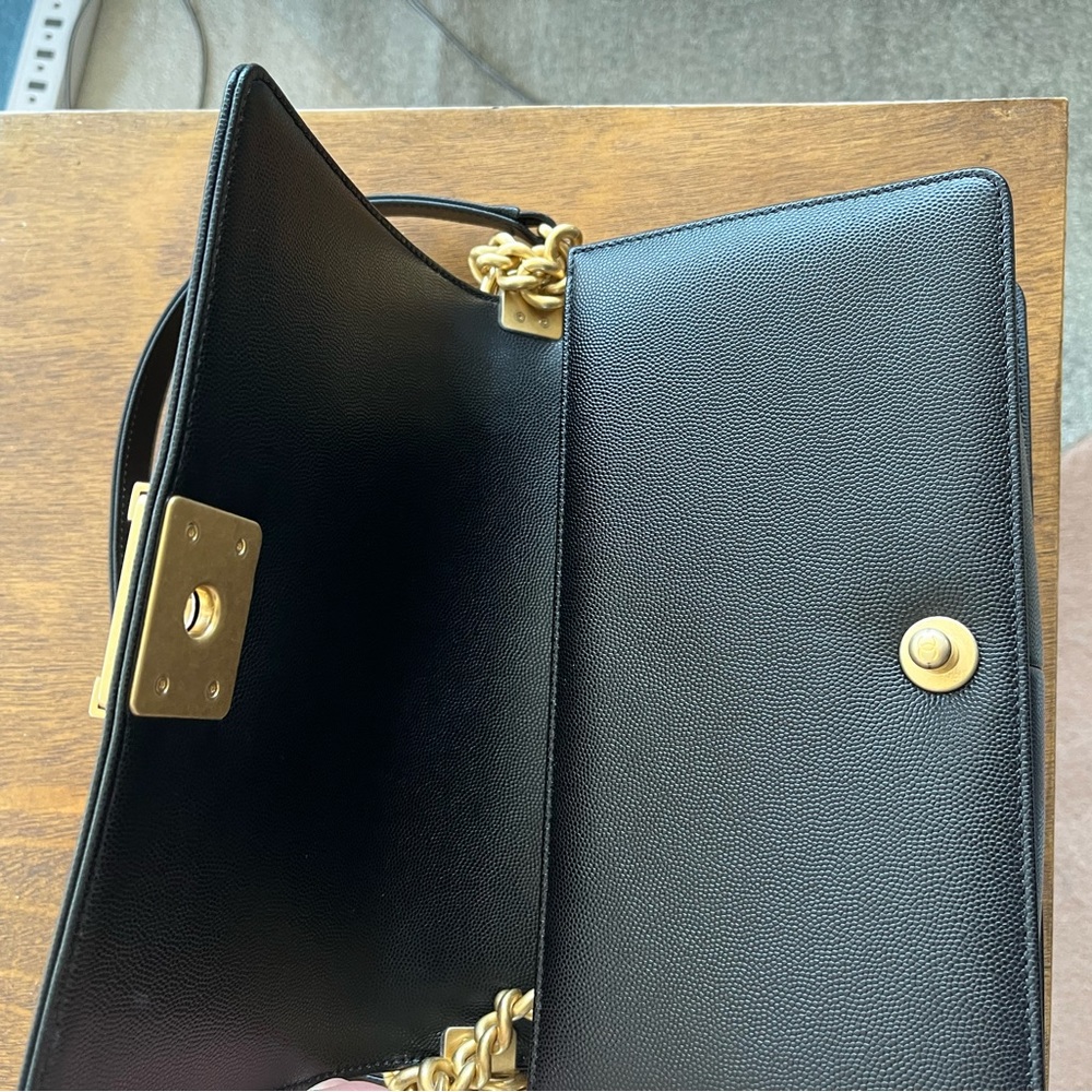Chanel Medium Boy Bag Black Caviar Leather Gold Hardware - Picture 7 of 15